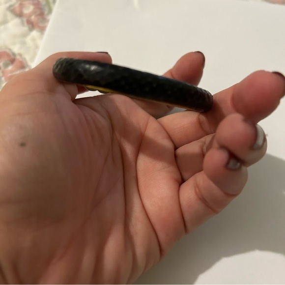 Gucci Gold Logo Bracelet with Black Band - Picture 5 of 9